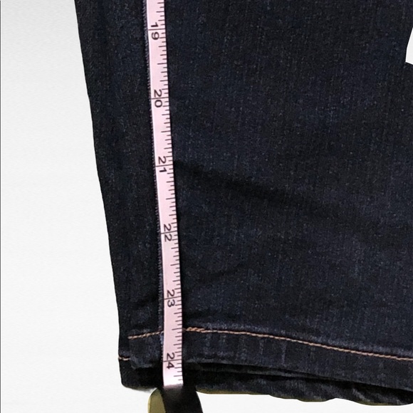 79 TORRID - Denim Jegging 26W Super soft stretch - Medium Wash - Picture 4 of 5
